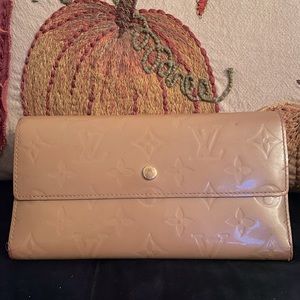 Louis Vuitton Wallet large